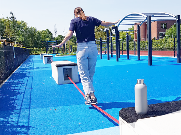 Friedensschule-Münster-slackline-anlage