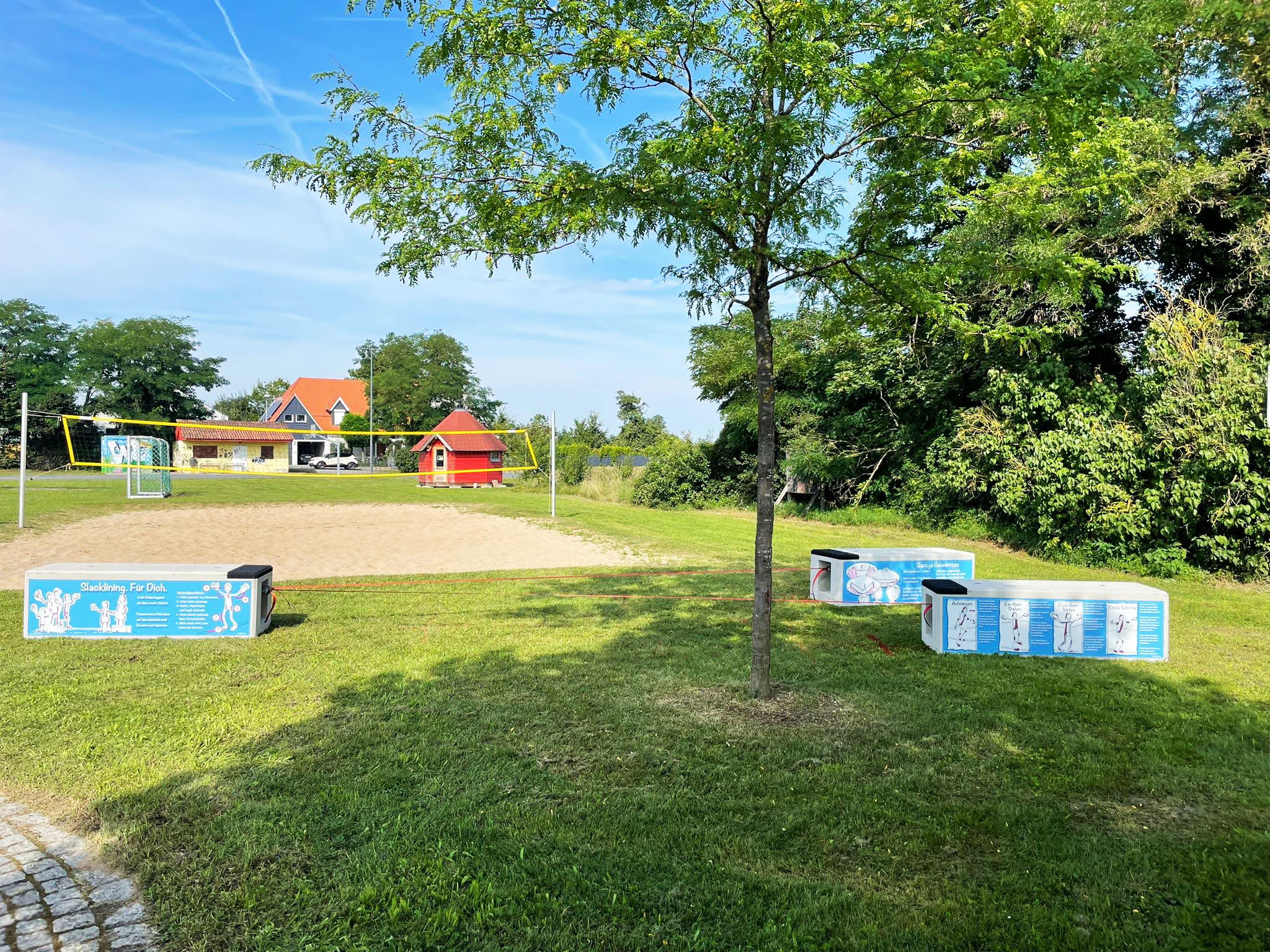 Wiesentheid---Jugendtreff-HängUp-Slackline-Anlage